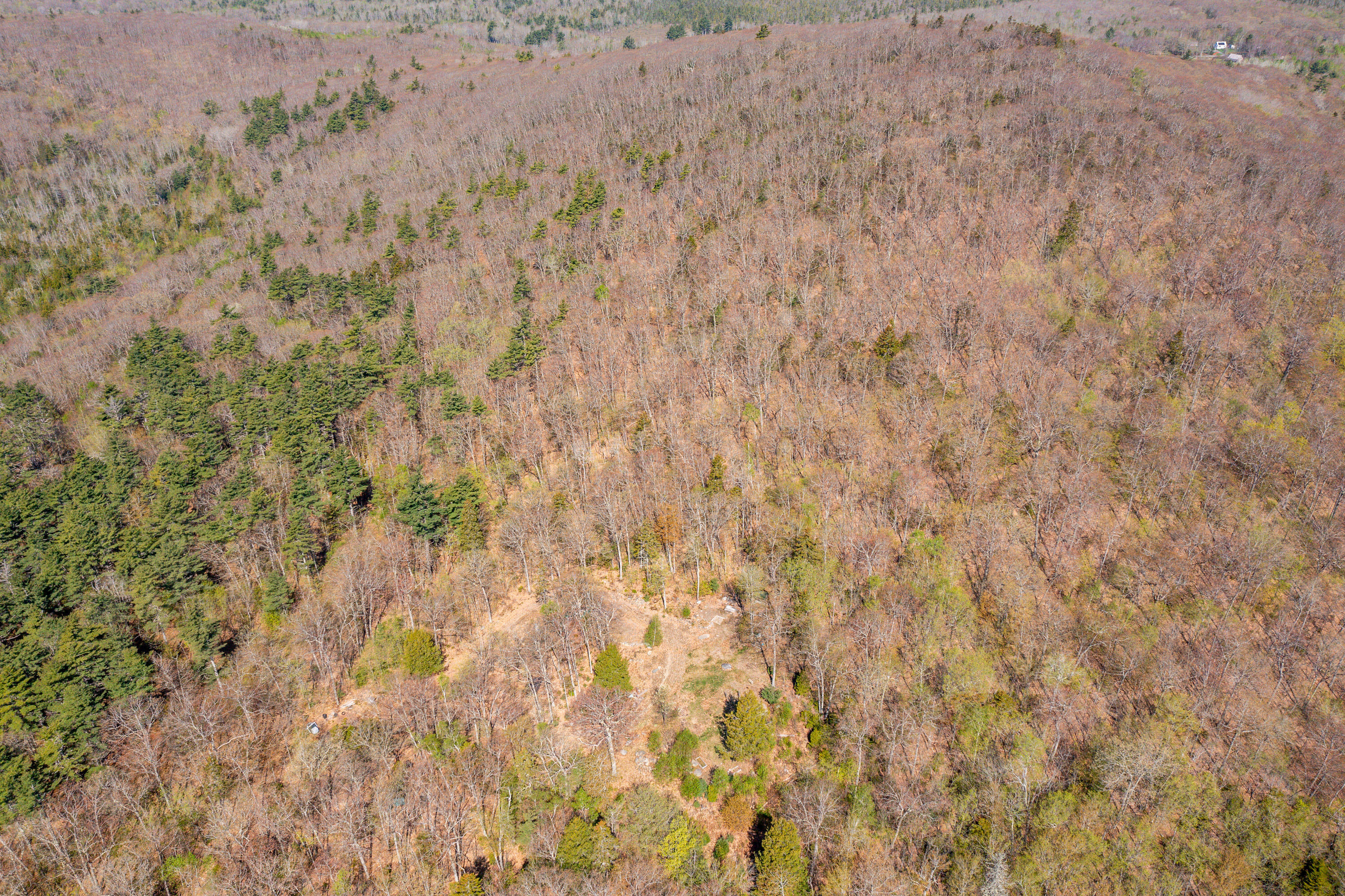 250 Priest Road Northport ME 04849