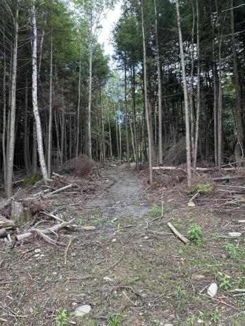 7 Klom Lane Garland ME 04939