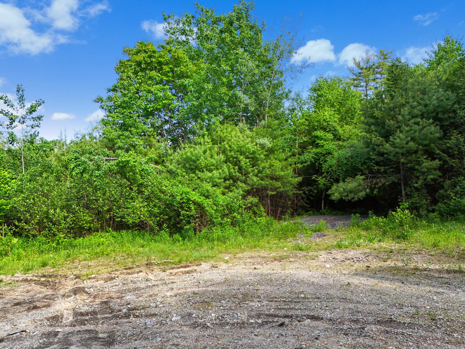 Tbd Pond Road Manchester ME 04351