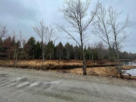 4 Mattamiscontis Road Howland ME 04448