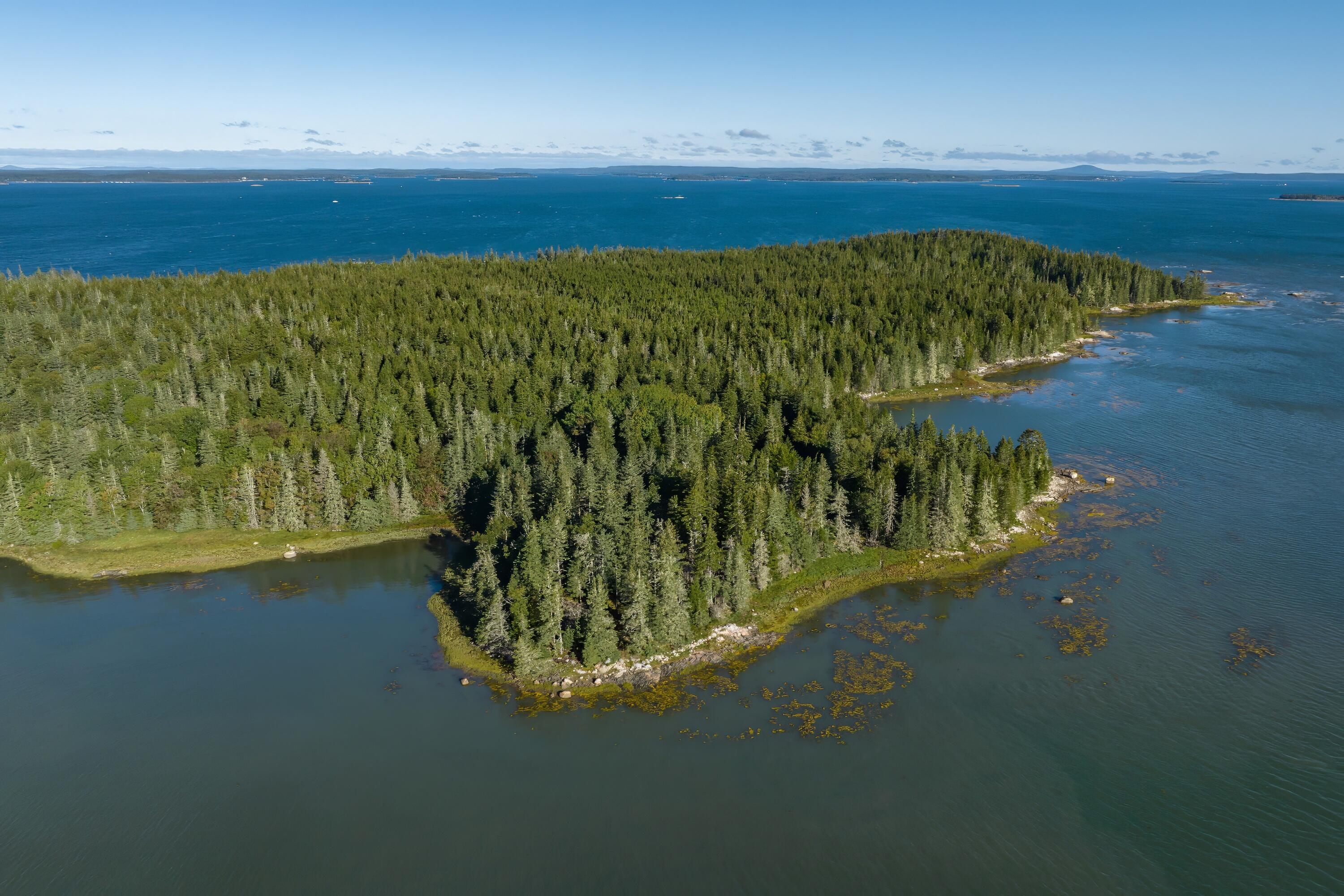 18 Jericho Bay Road Swans Island ME 04685