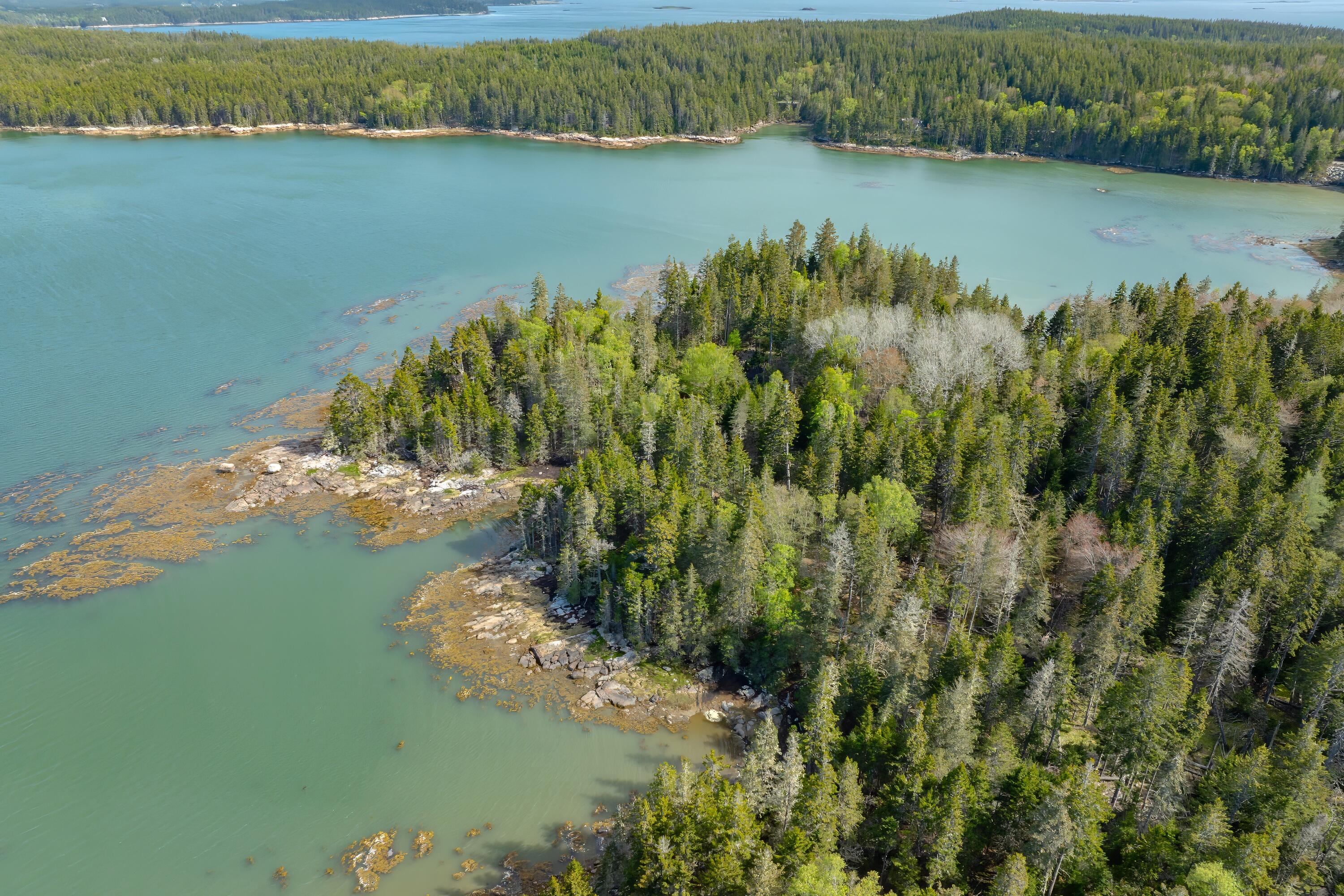 18 Jericho Bay Road Swans Island ME 04685