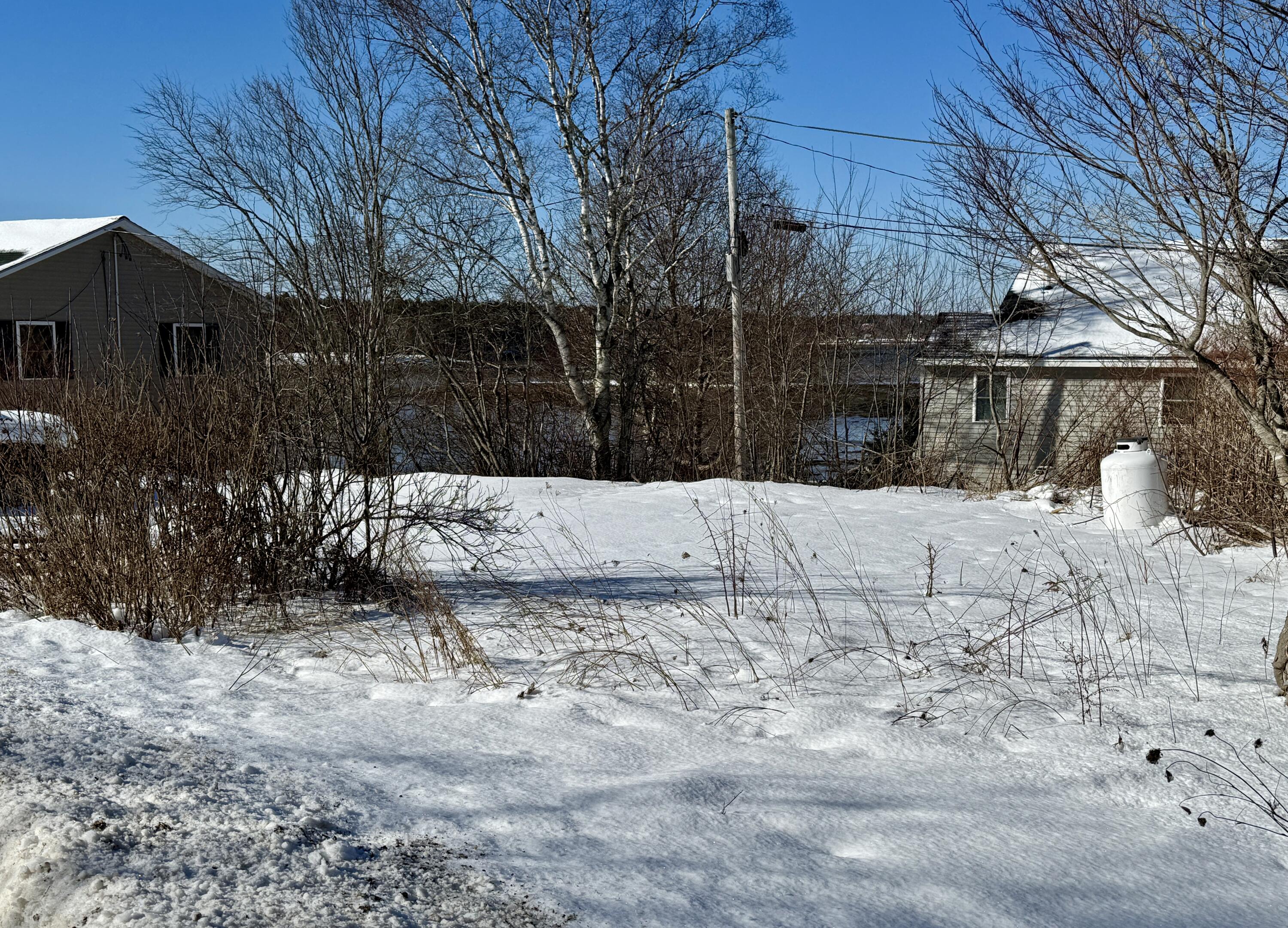 11 Lovelace Street Eastport ME 04631