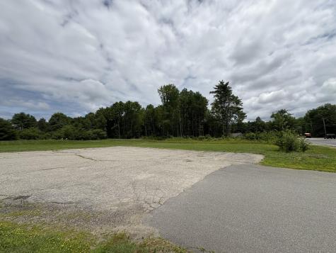 693- B Western Avenue Manchester ME 04351