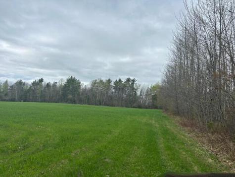 28 Vulner Road Dover-foxcroft ME 04426