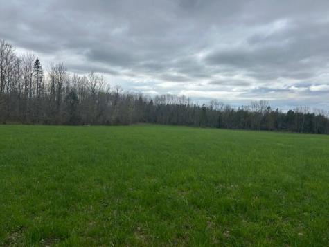 28 Vulner Road Dover-foxcroft ME 04426