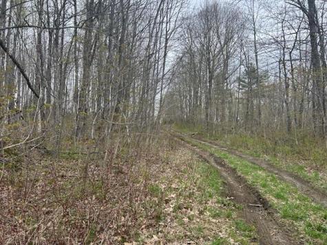 28 Vulner Road Dover-foxcroft ME 04426