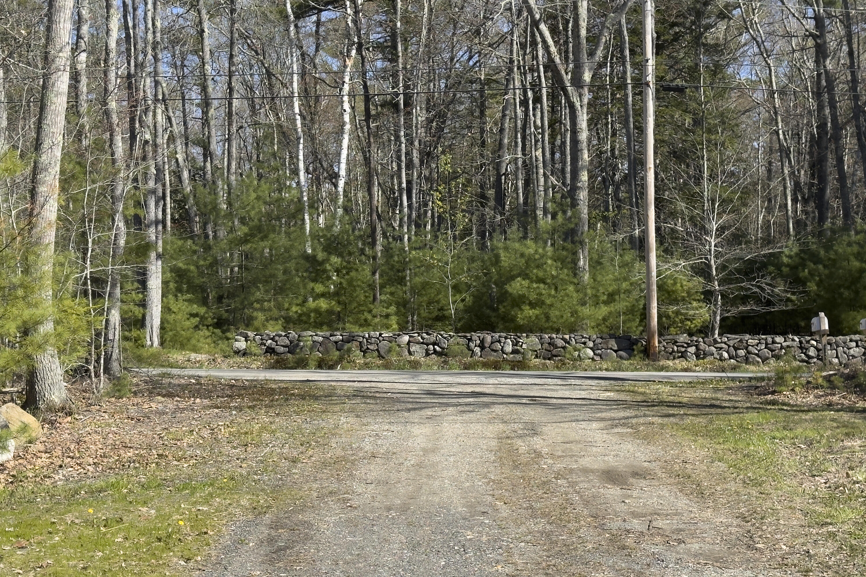18 Dragonfly Lane Hope ME 04847