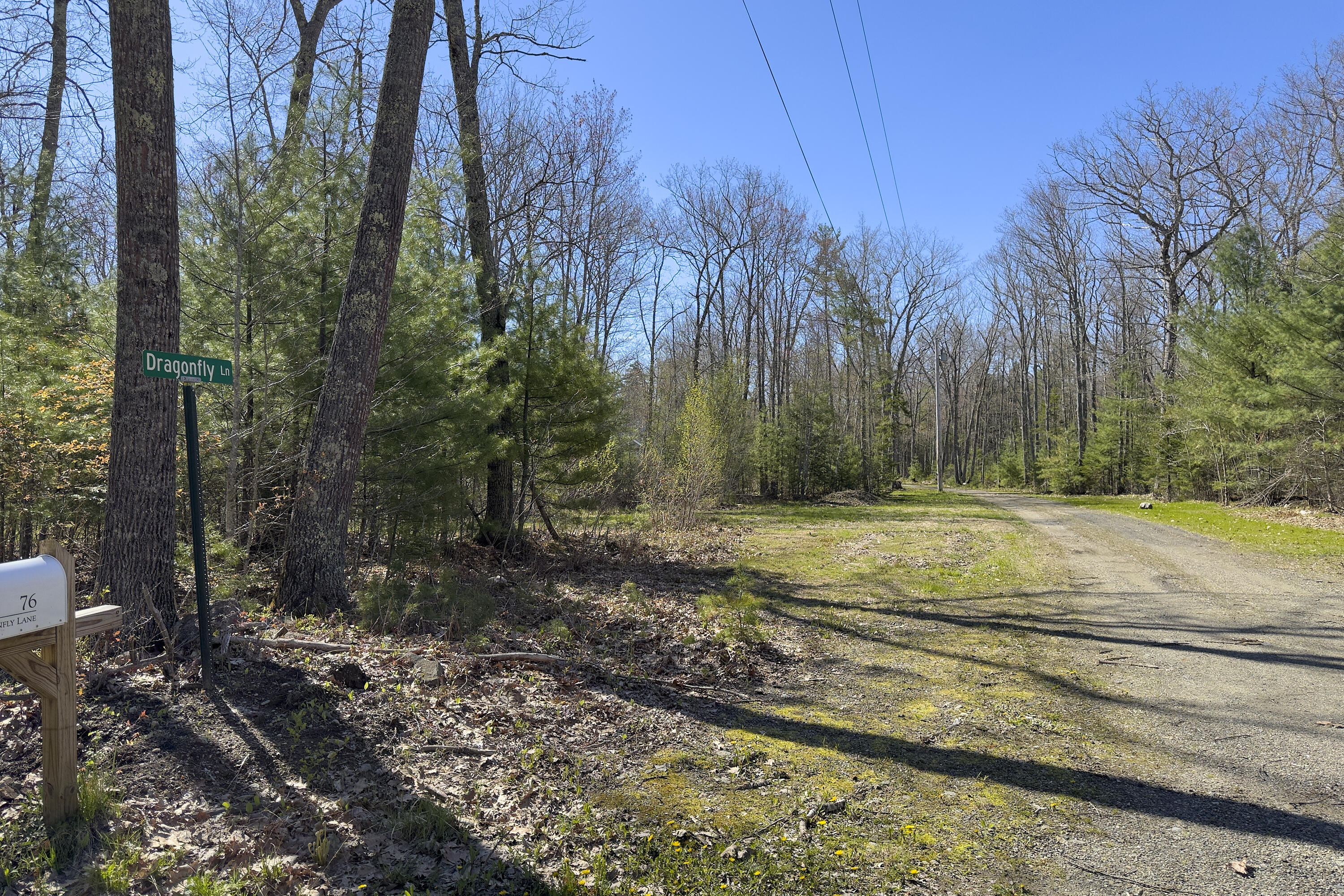 18 Dragonfly Lane Hope ME 04847