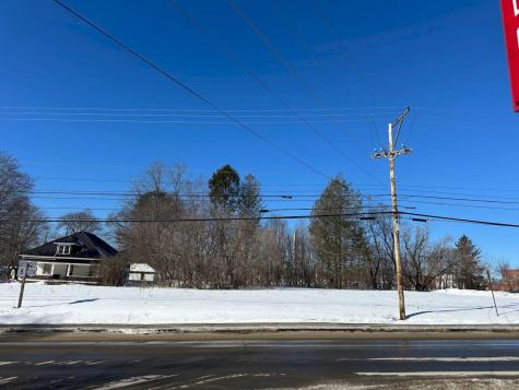 M19 L57-58 Old Point Avenue Madison ME 04950