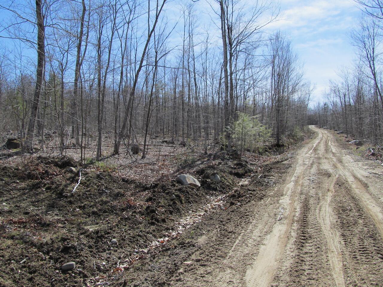 25-9 Klondike Hill Lane West Paris ME 04289