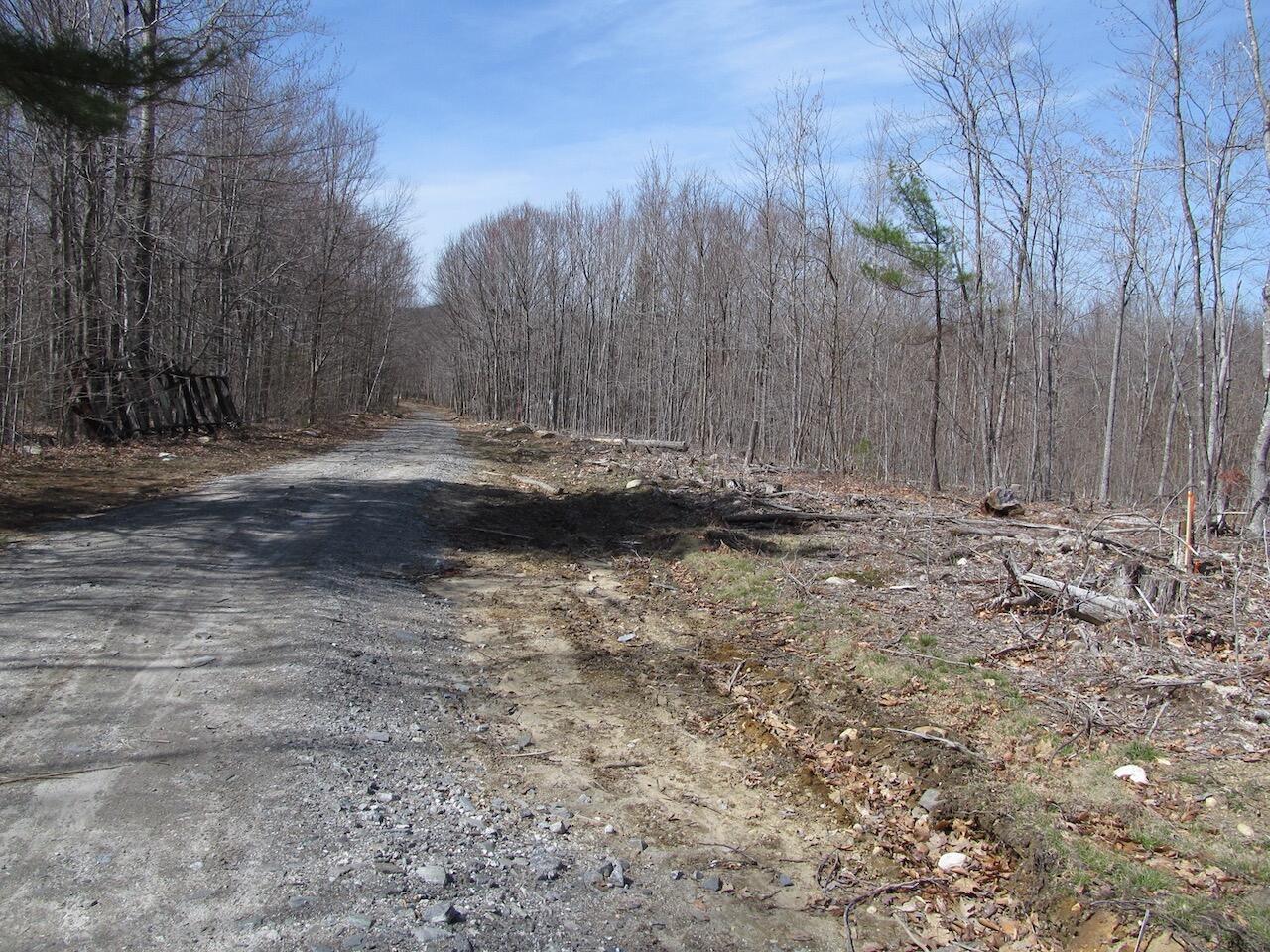 25-9 Klondike Hill Lane West Paris ME 04289