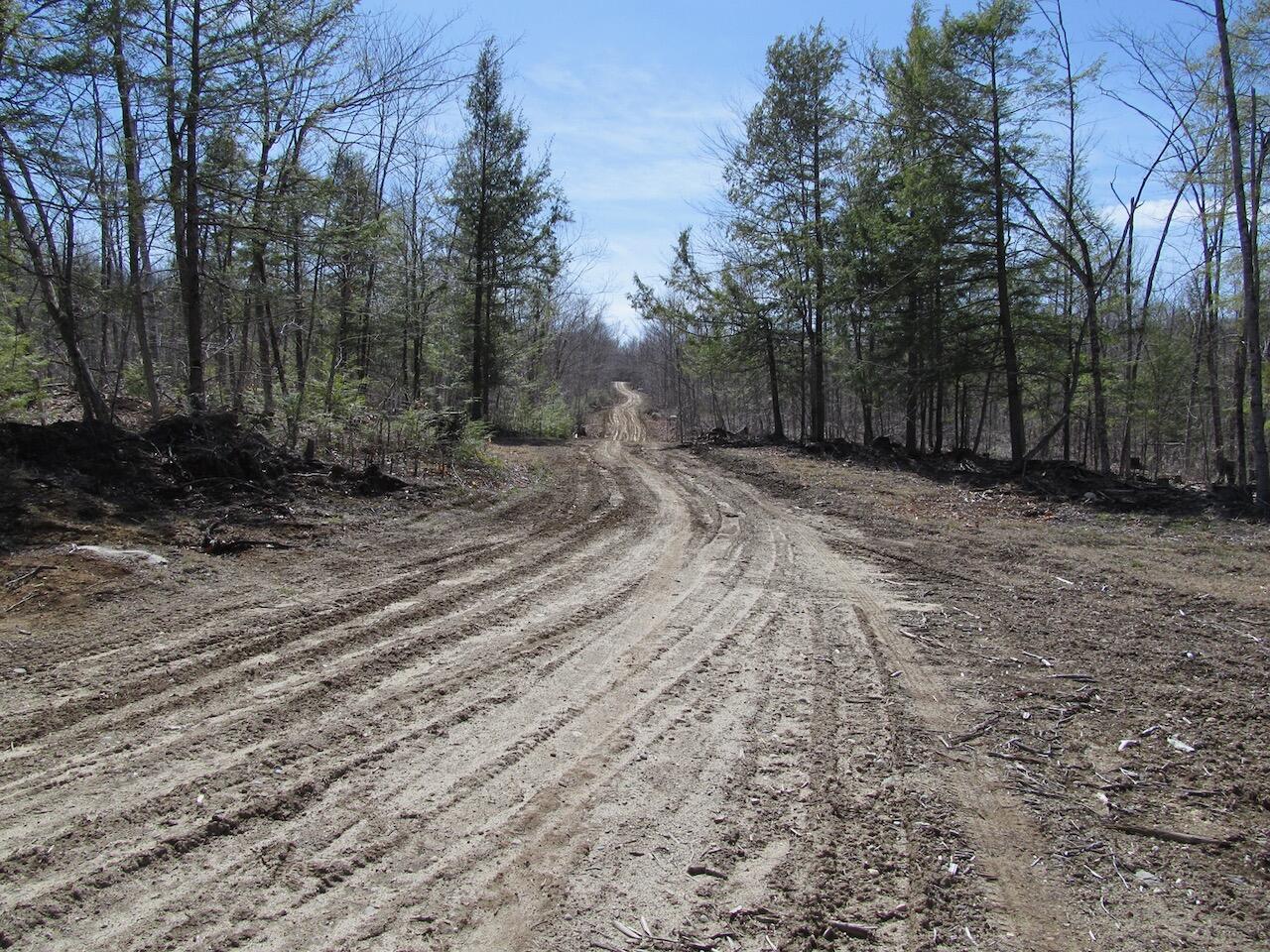25-9 Klondike Hill Lane West Paris ME 04289