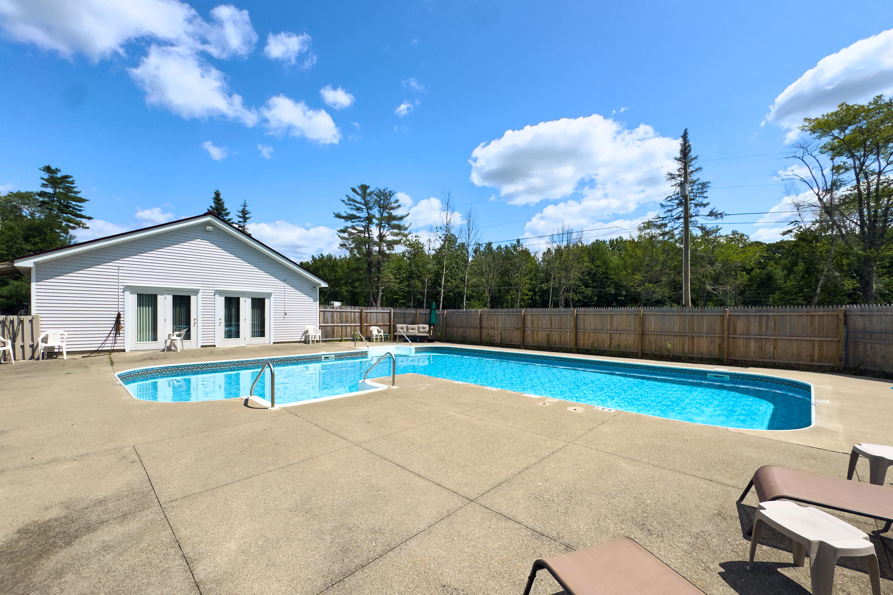 71 Bunny Trail Warren ME 04864