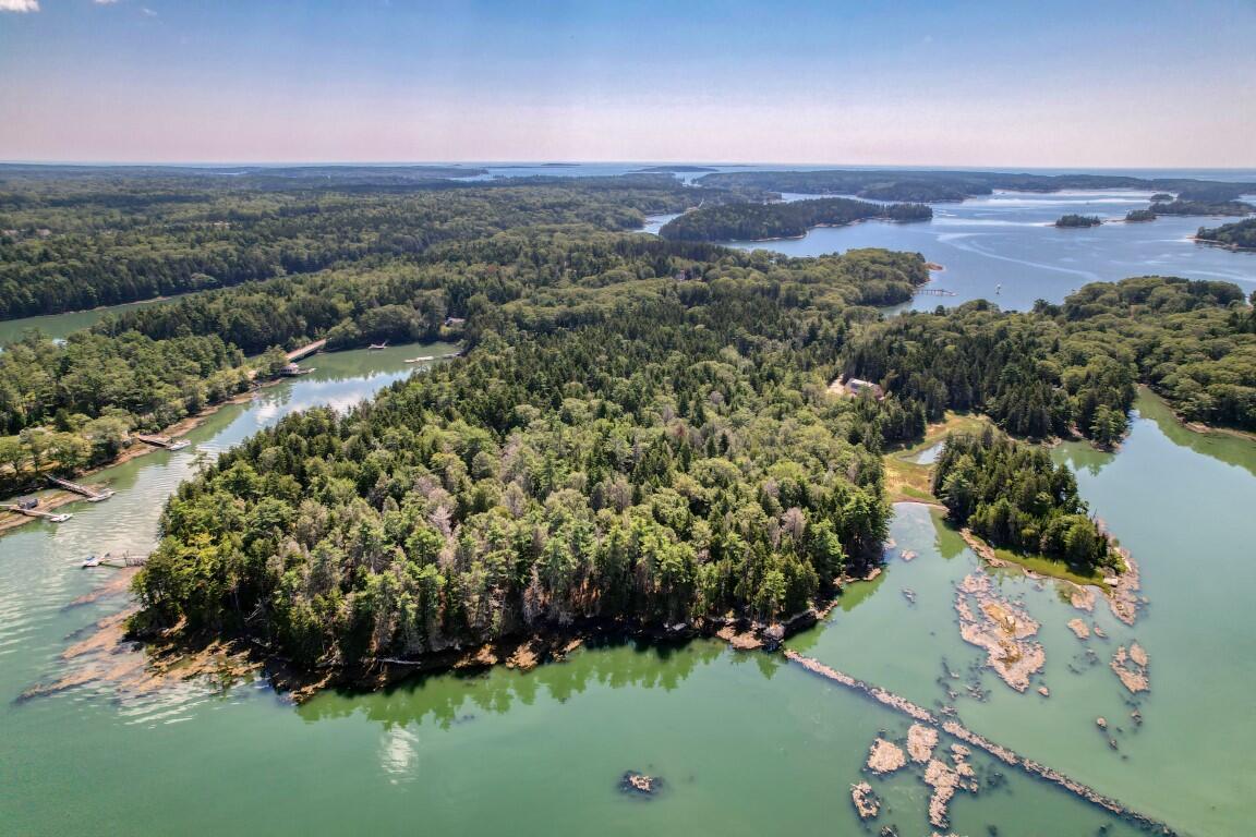 44-4 Windrush Lane Boothbay ME 04537