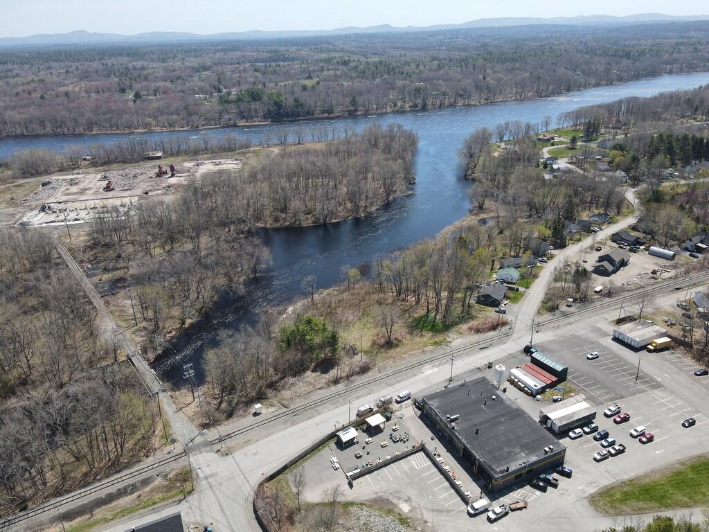 00 Margin Street Orono ME 04473