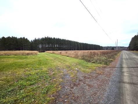 M02, L026 Mcintyre Road Woodland ME 04736