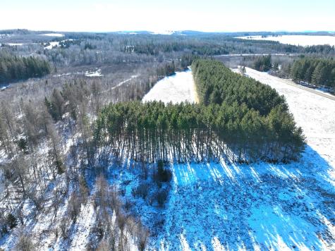 M02, L026 Mcintyre Road Woodland ME 04736