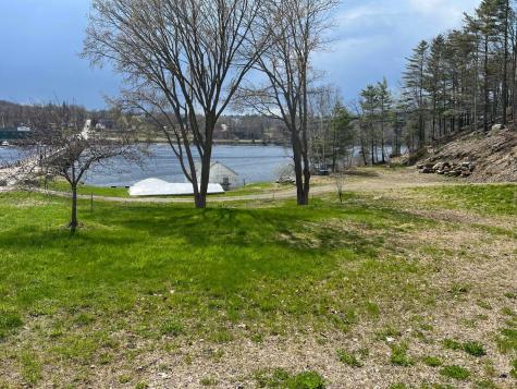 17 Footbridge Road Belfast ME 04915