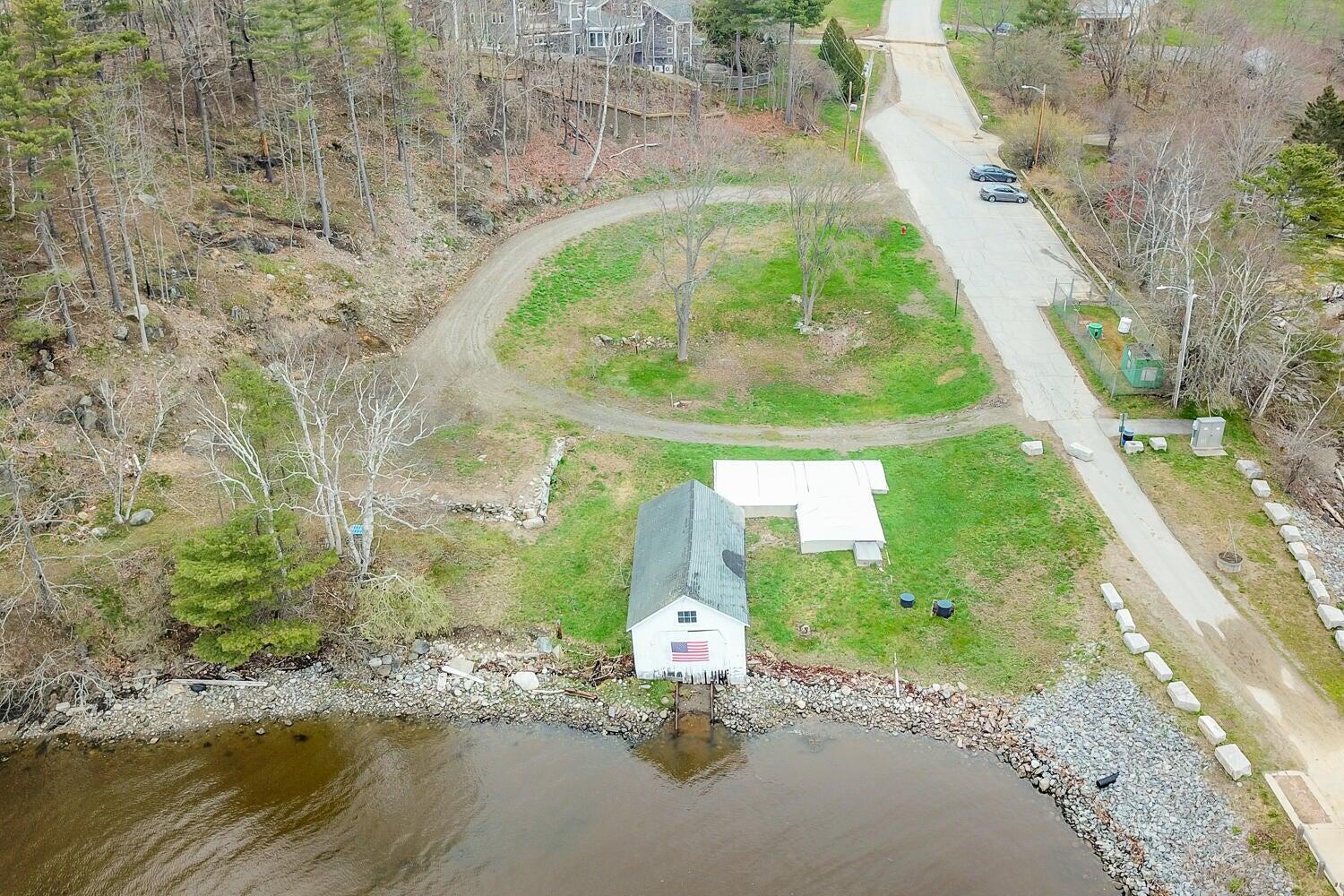 17 Footbridge Road Belfast ME 04915