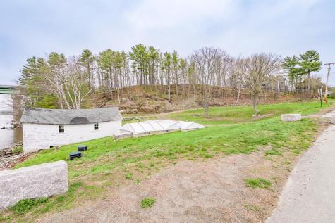 17 Footbridge Road Belfast ME 04915