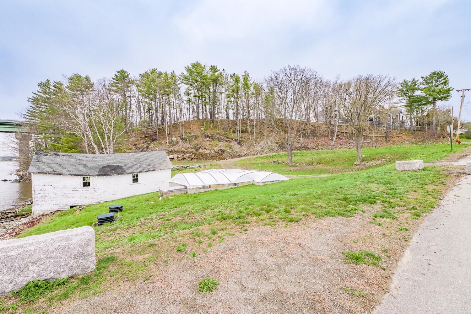 17 Footbridge Road Belfast ME 04915