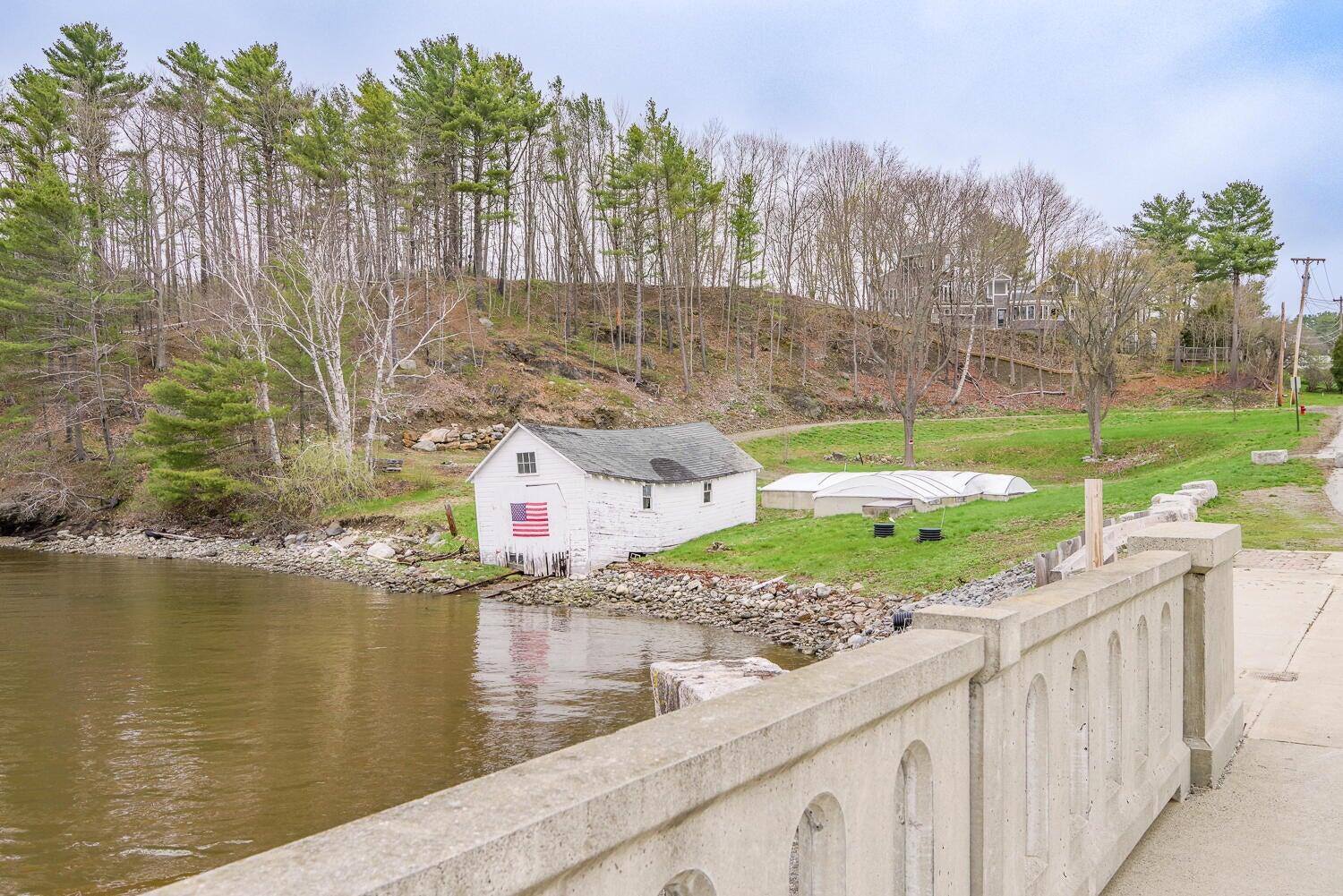 17 Footbridge Road Belfast ME 04915