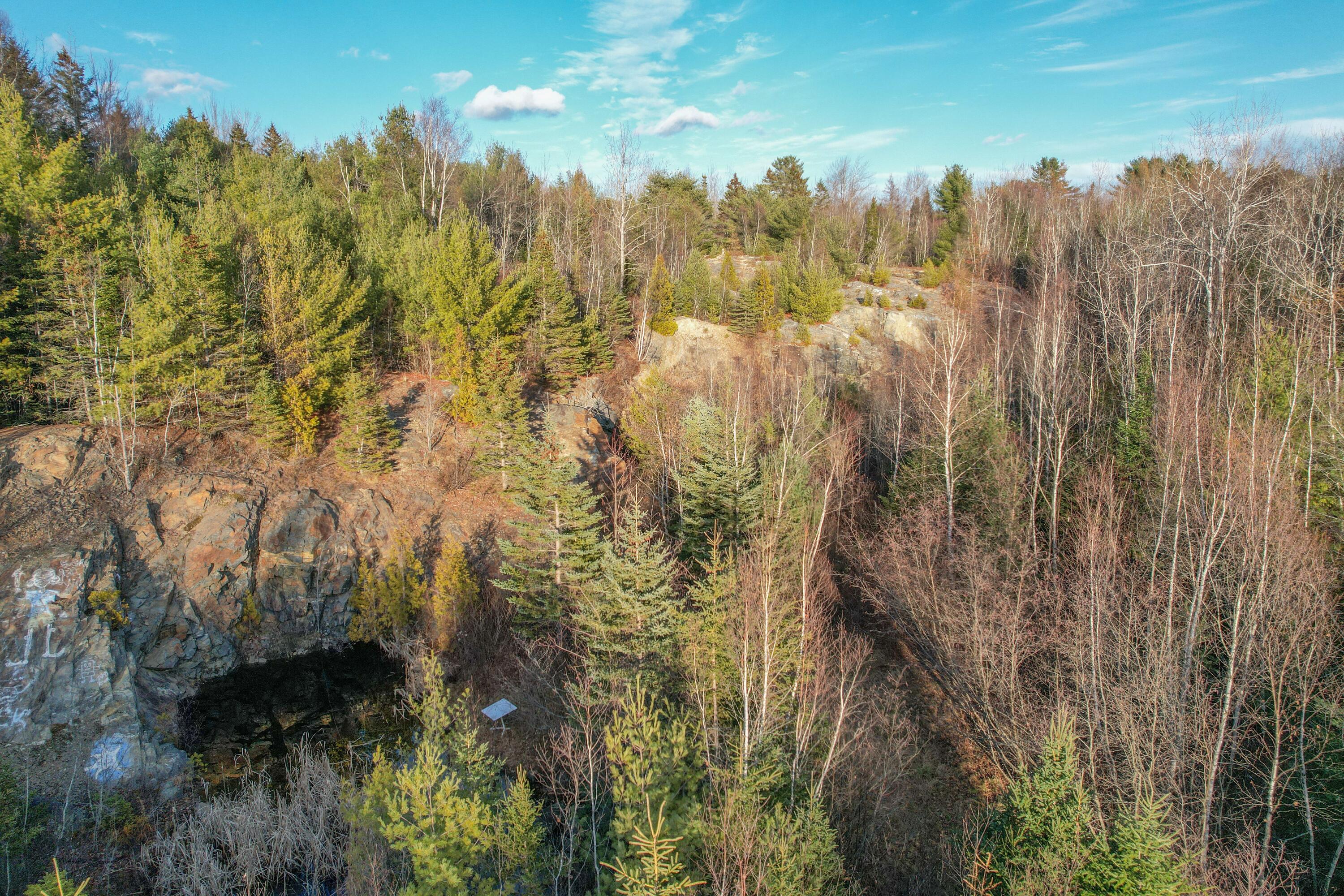 M 220 L 42 Route 182 Hancock ME 04640