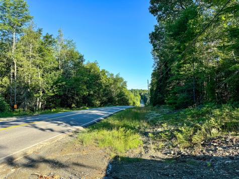 M7l4 Blaine Avenue Guilford ME 04443