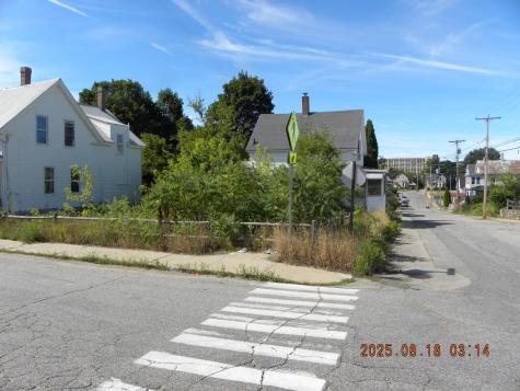 22 North Avenue Sanford ME 04073