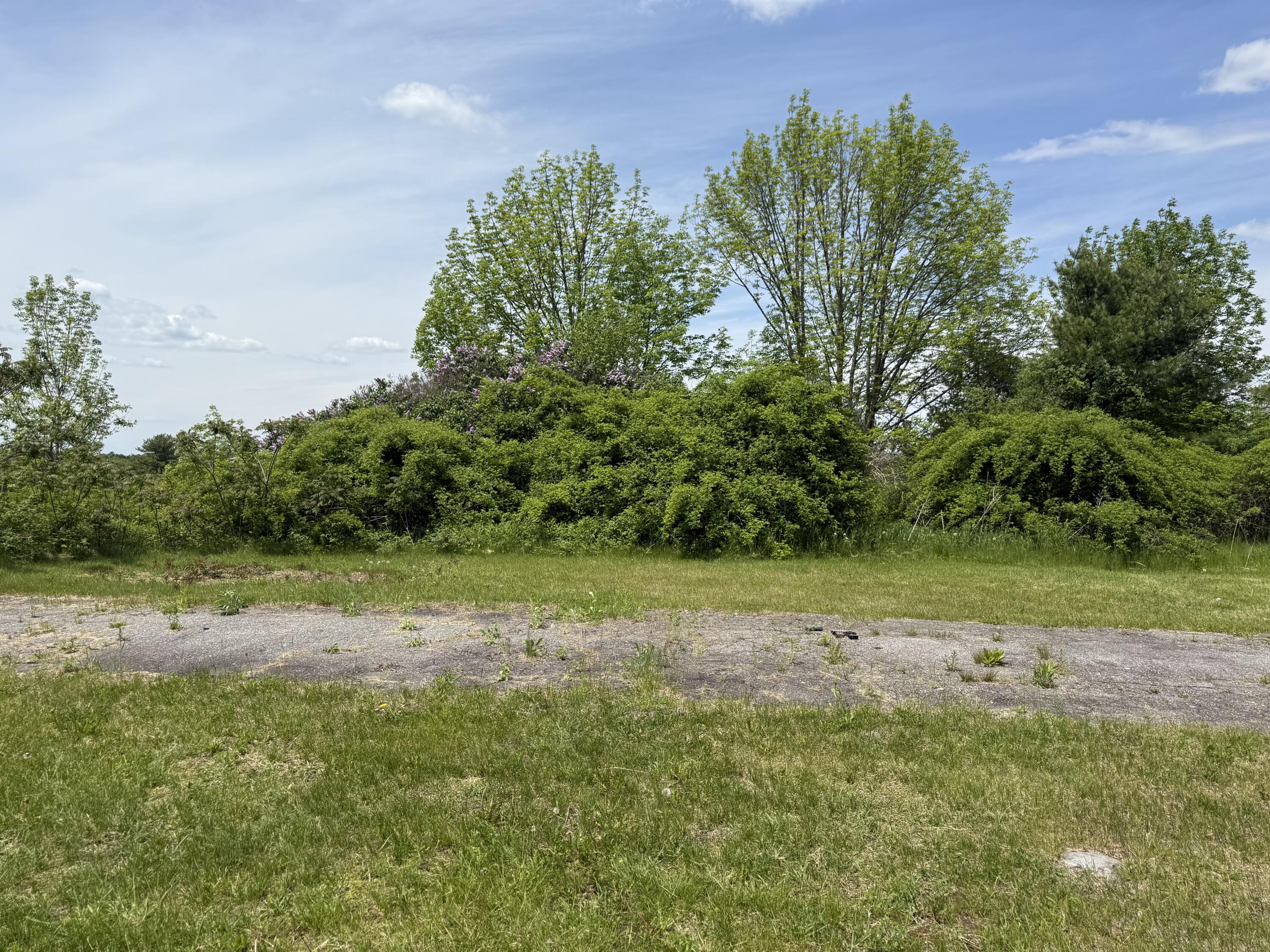 19 Duckpuddle Road Nobleboro ME 04555