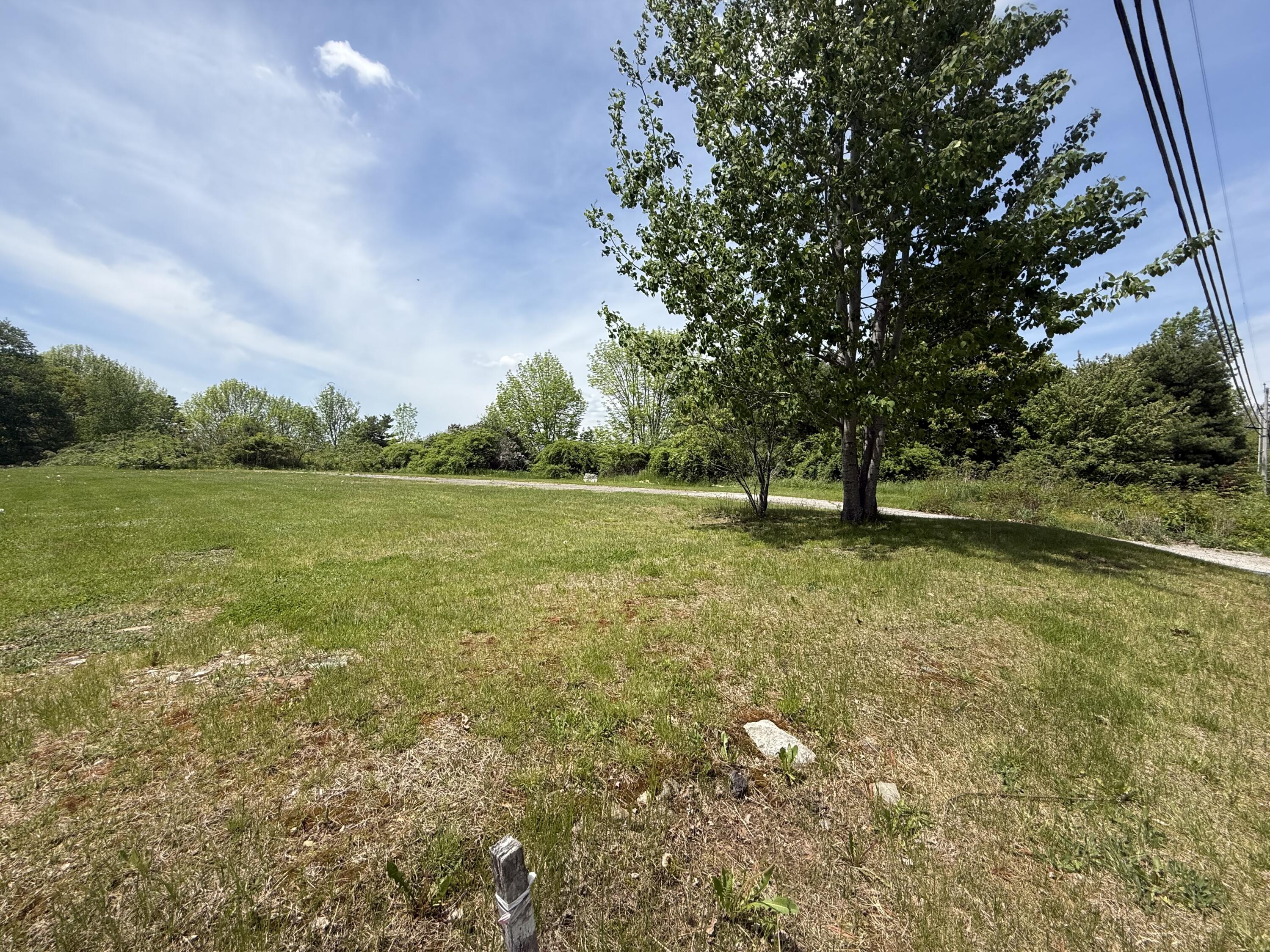19 Duckpuddle Road Nobleboro ME 04555