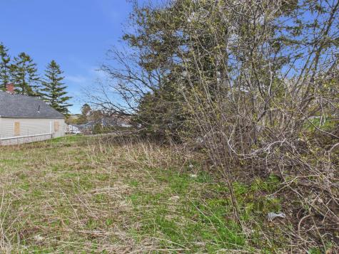 19 Katahdin Avenue Caribou ME 04736