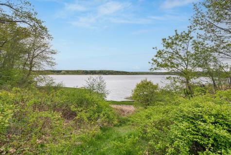 27 Greenway Drive Falmouth ME 04105