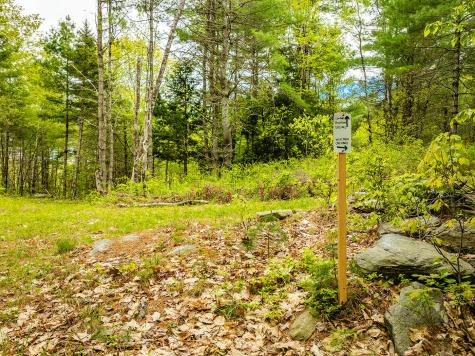 572 Old County Road Washington ME 04574