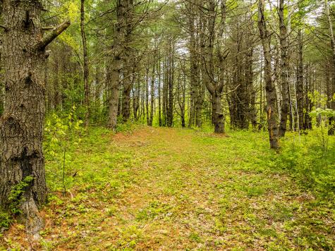572 Old County Road Washington ME 04574