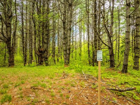 572 Old County Road Washington ME 04574
