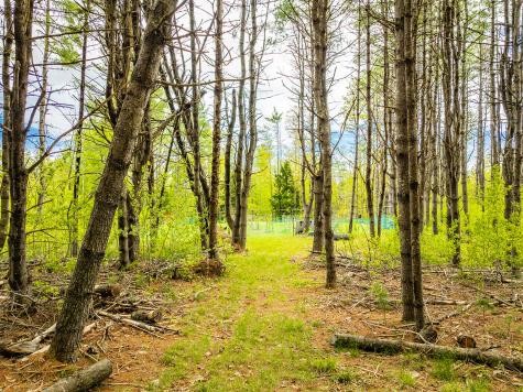 572 Old County Road Washington ME 04574