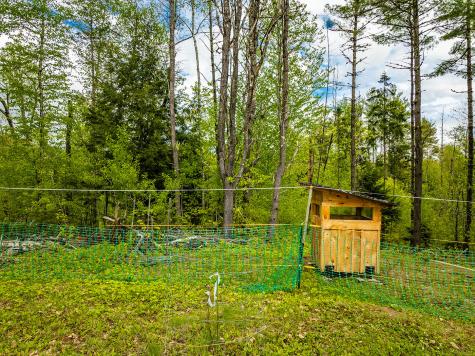 572 Old County Road Washington ME 04574