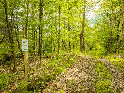 572 Old County Road Washington ME 04574