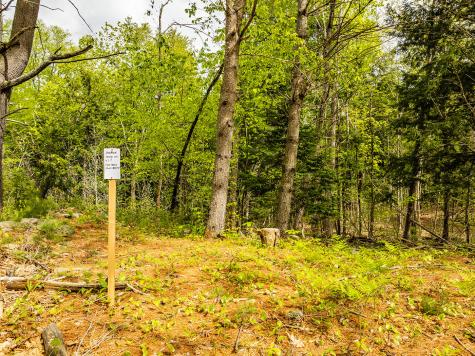 572 Old County Road Washington ME 04574