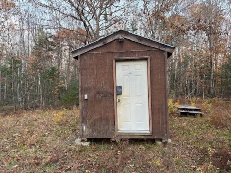 6 Crazy Bear Lane Abbot ME 04406