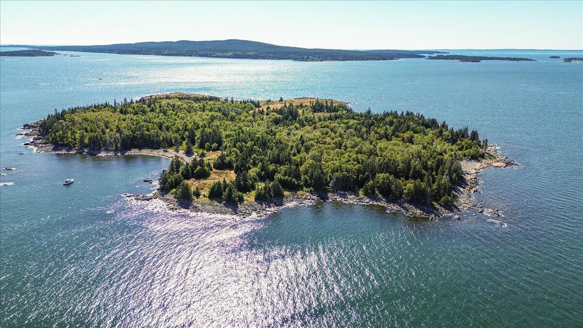 0 Fog Island Isle Au Haut ME 04645
