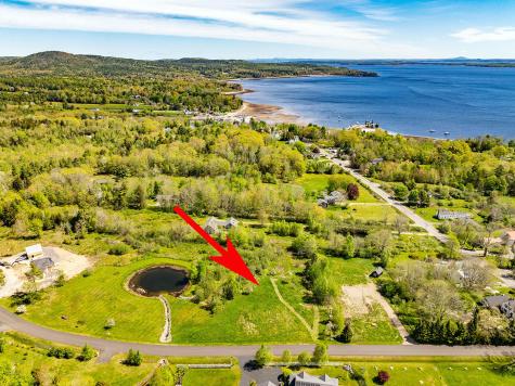 19 Old Stone Road Lincolnville ME 04849