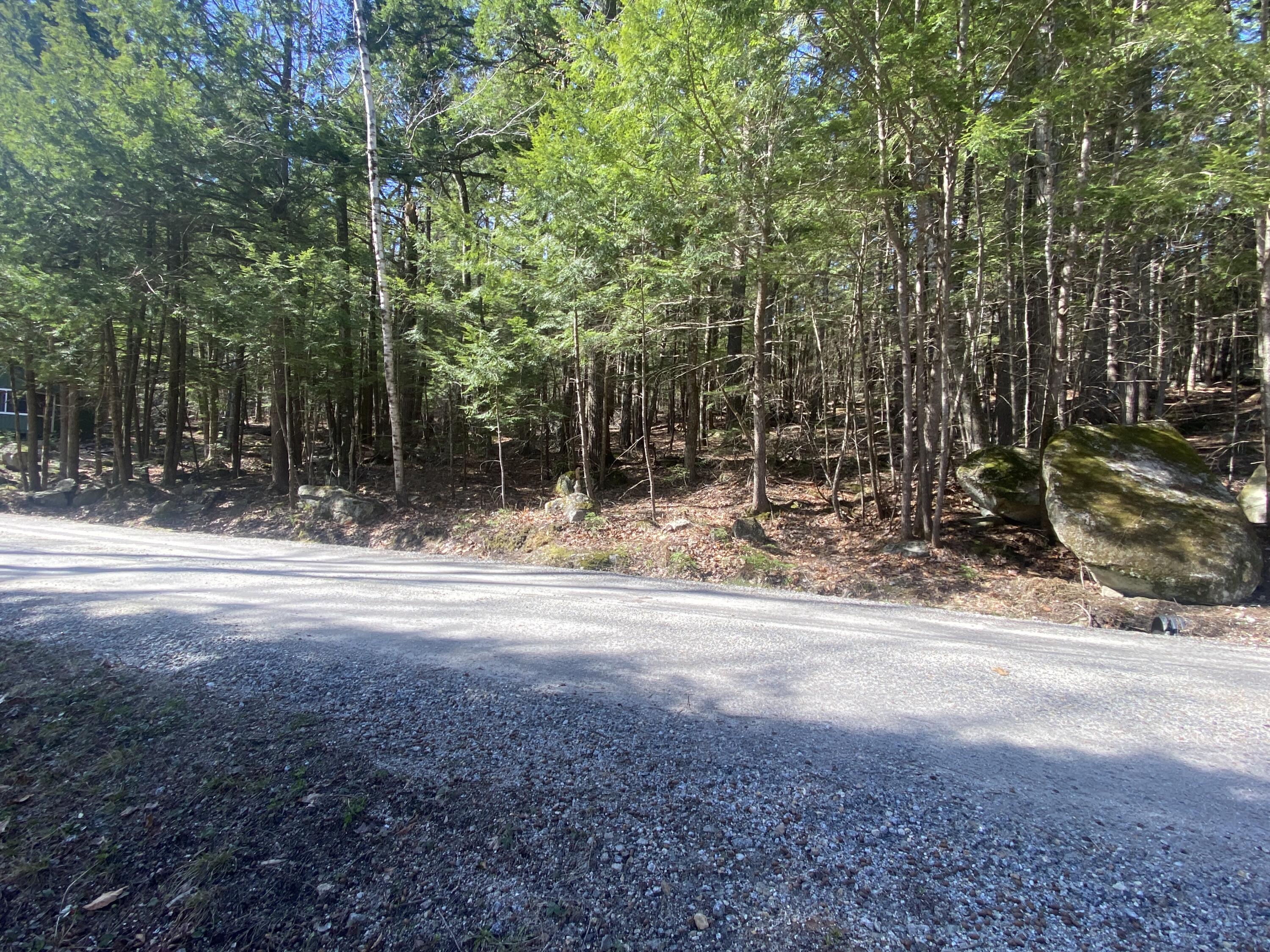 89 Valhalla Lane Norway ME 04268