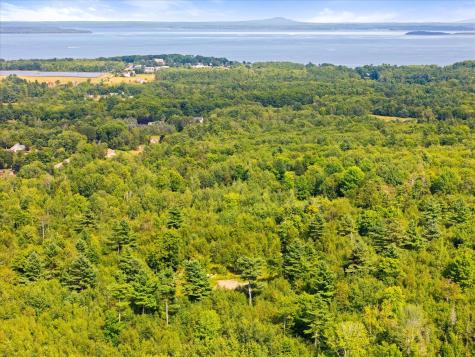 27 Bowling Green Lane Belfast ME 04915