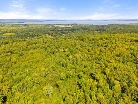 27 Bowling Green Lane Belfast ME 04915