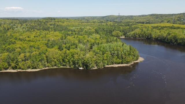 55 Lower Oak Point Road Winterport ME 04496