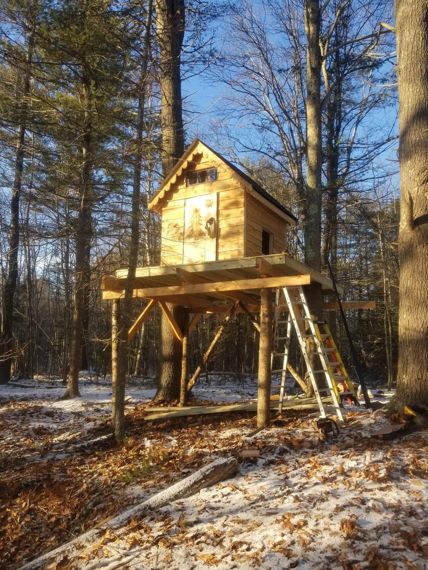 55 Lower Oak Point Road Winterport ME 04496