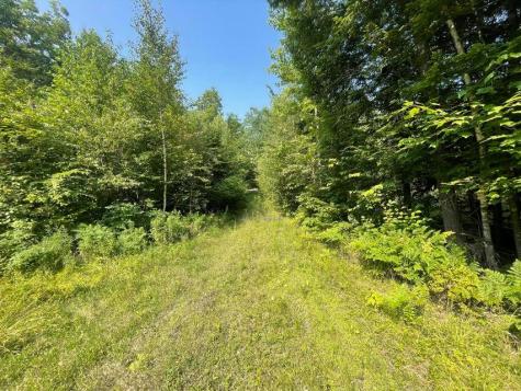 R5l31 W Mills Road Starks ME 04911